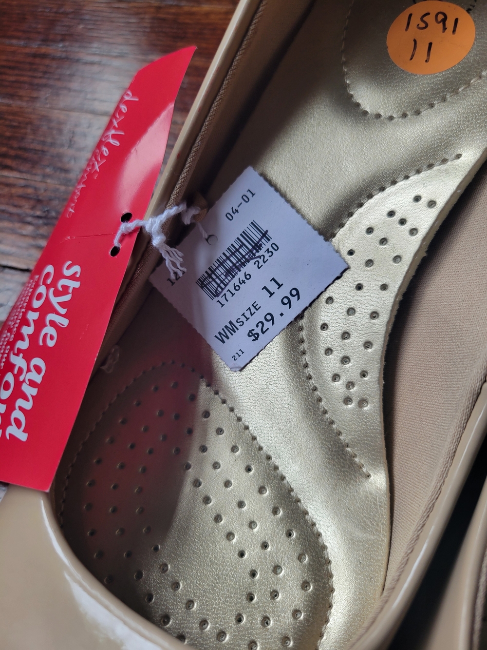 Dexflex Comfort Women's Shoes Beige Faux Patent Classic Pump 3" Heel Size 11 - Picture 12 of 16